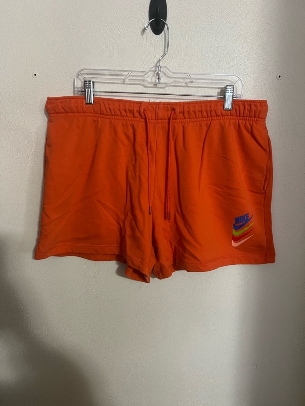 NIKE Sportswear Classic DNA Fleece Mid-Rise Athleisure Shorts Orange Women's XL - Picture 1 of 4